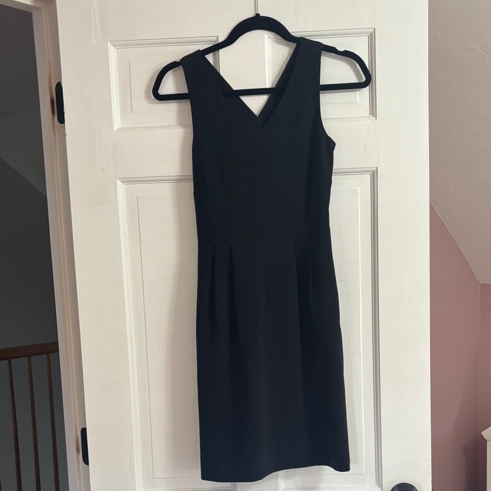 Bow on Back Black Sleeveless Dress